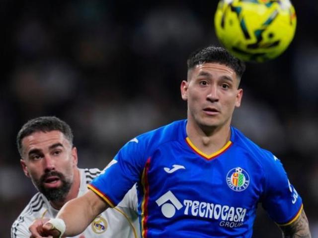 竞技宝-萨特里亚诺：走进伯纳乌时皇马展示欧冠奖杯，我一眼都没看