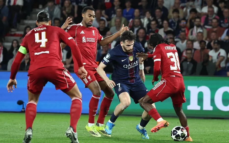 电竞赛事直播平台-利扎拉祖:我很生气,巴黎优势这么大却只赢了利物浦2个球